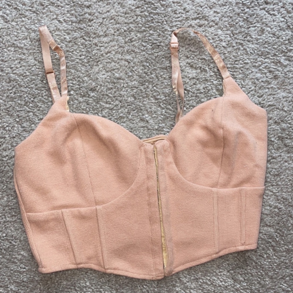 Fashion crop top